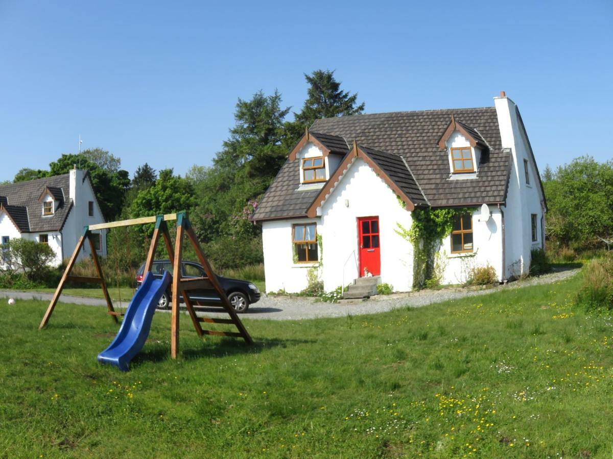 Heatherhill Farm Cottage In Letterfrack Beside Connemara National Park Exterior foto